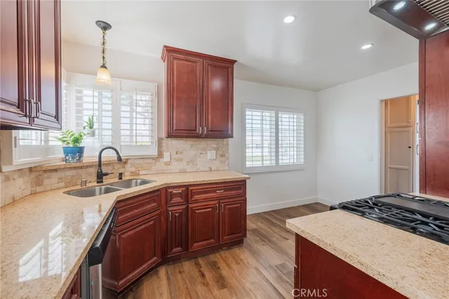 $860,000 | 2530 Van Wick Street, Inglewood, CA 90303