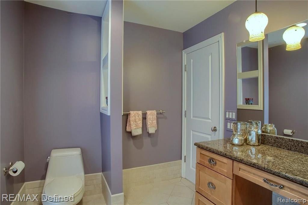 1272 Chaffer Drive Rochester Hills, MI 48306 - Photo 23 of 34