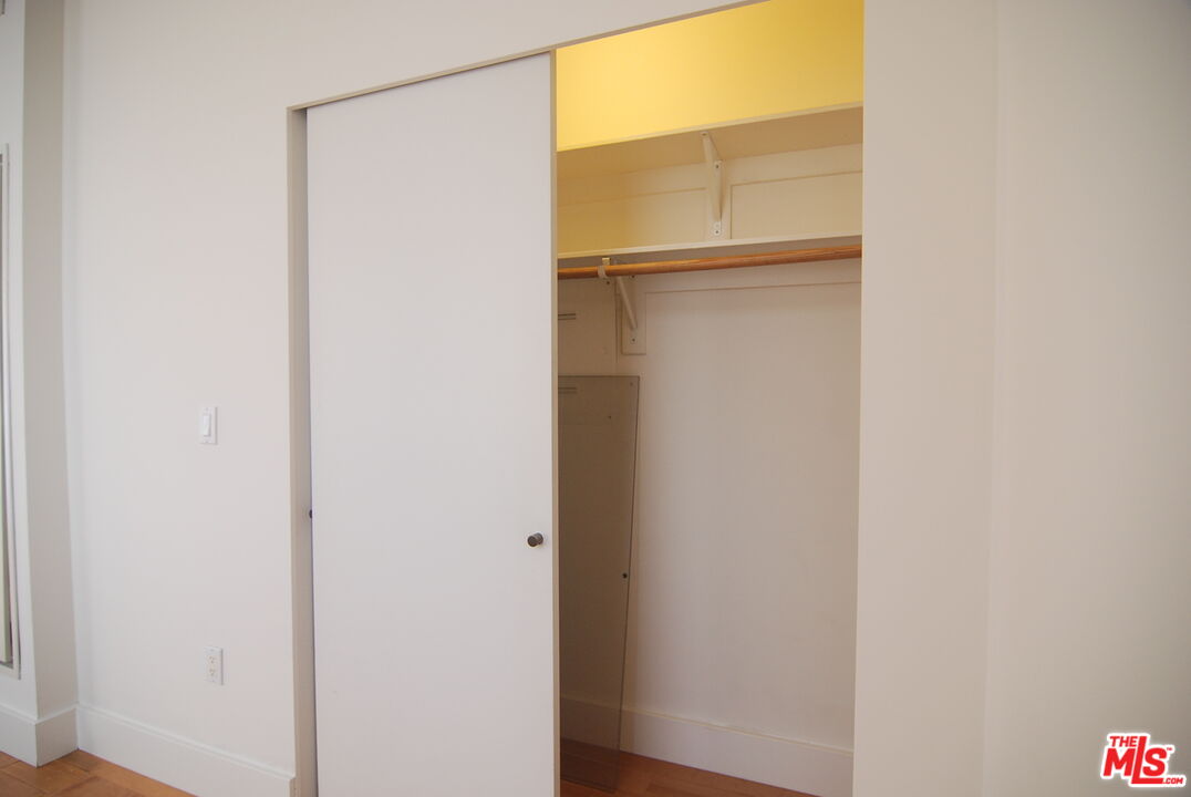 460 South Spring Street, Unit 907 Los Angeles, CA 90013 - Photo 8 of 26 Gallery Image 8