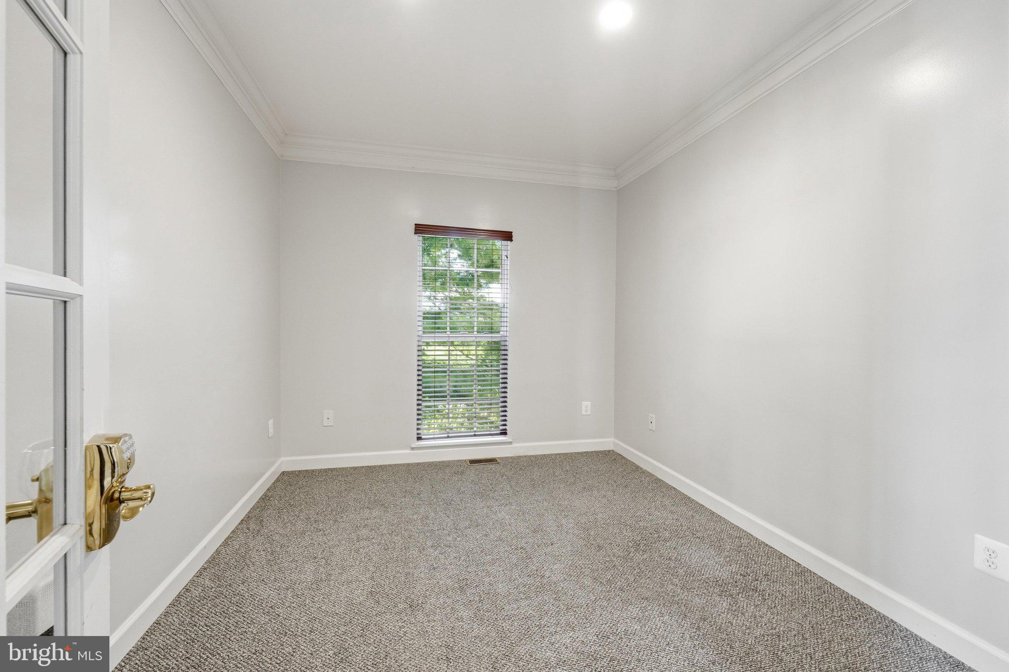 2148 Chestnut Lane Frederick, MD 21702 - Photo 10 of 77 Office