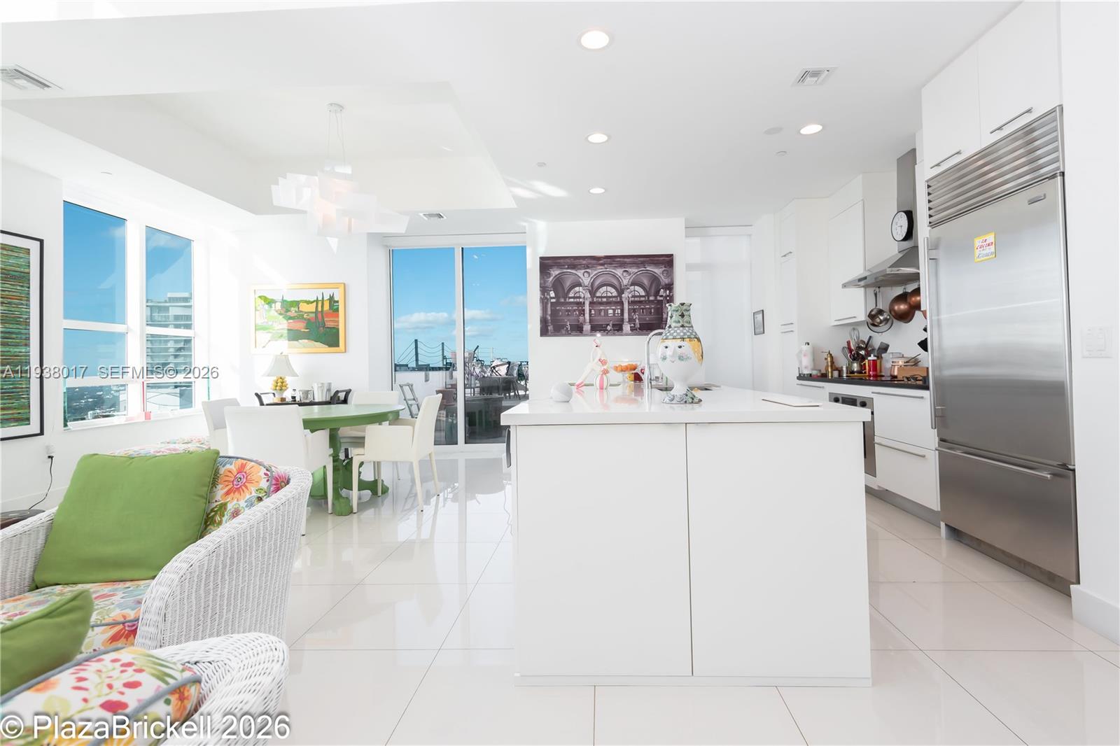 950 Brickell Bay Drive, Unit 5505 Miami, FL 33131 - Photo 7 of 63