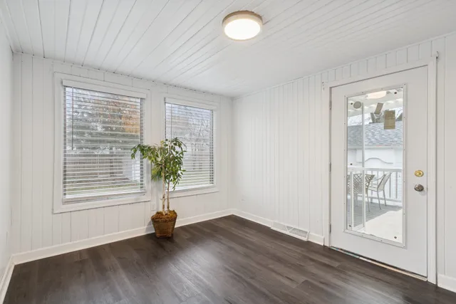 $215,000 | 2111 Bell Avenue, Rockford, IL 61103