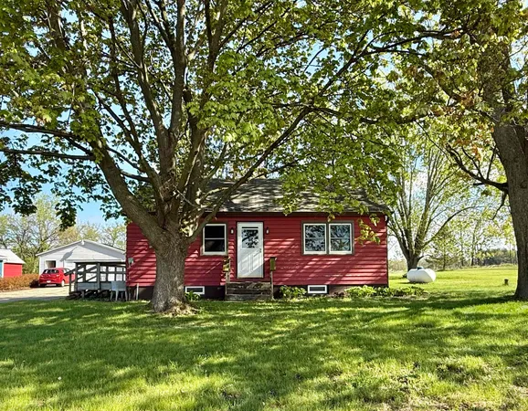 $224,900 | 8403 E Highway, Clinton, WI 53525