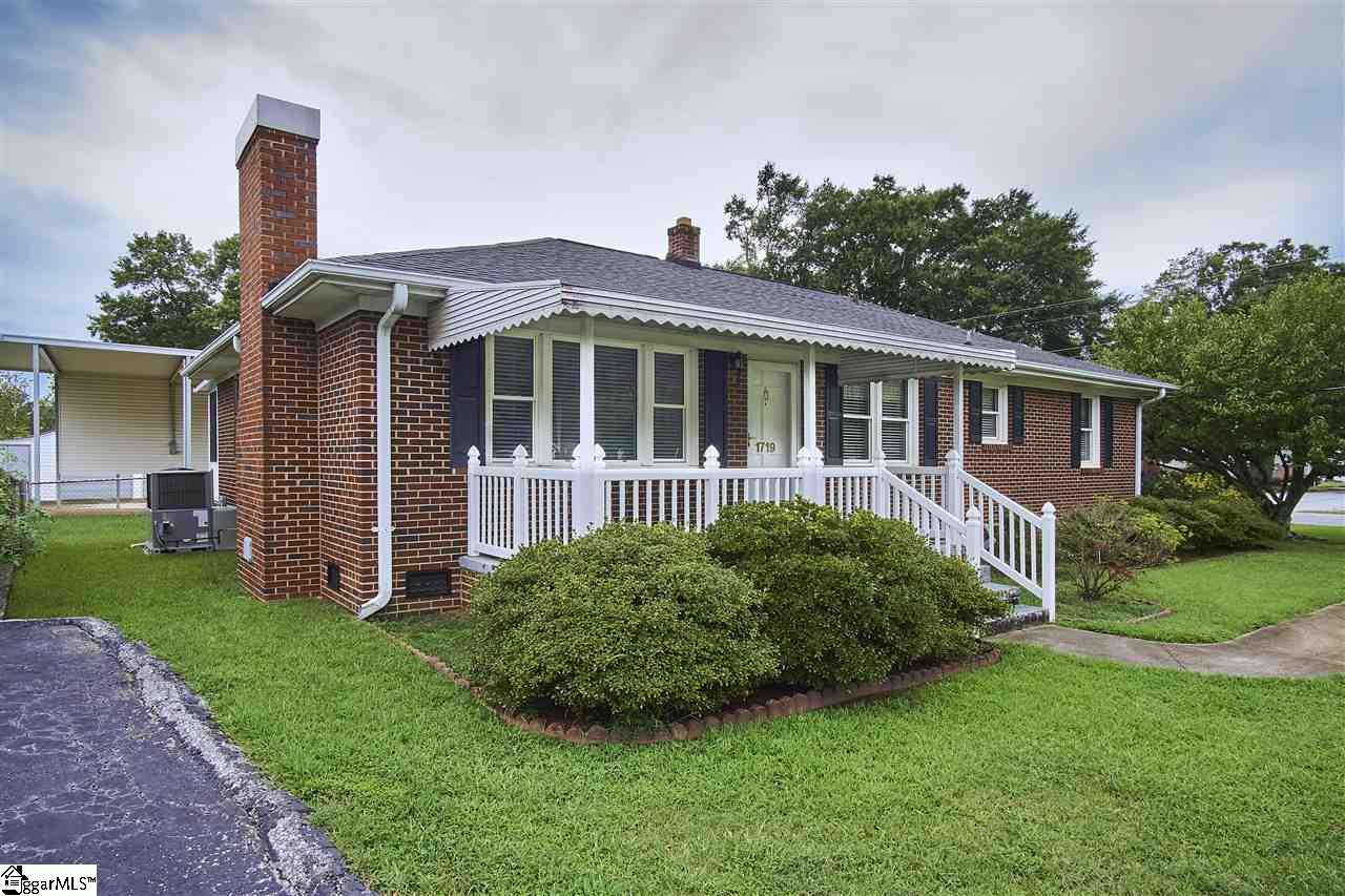 1719 West Parker Road Greenville, SC 29617 - Photo 2 of 23 Gallery Image 2