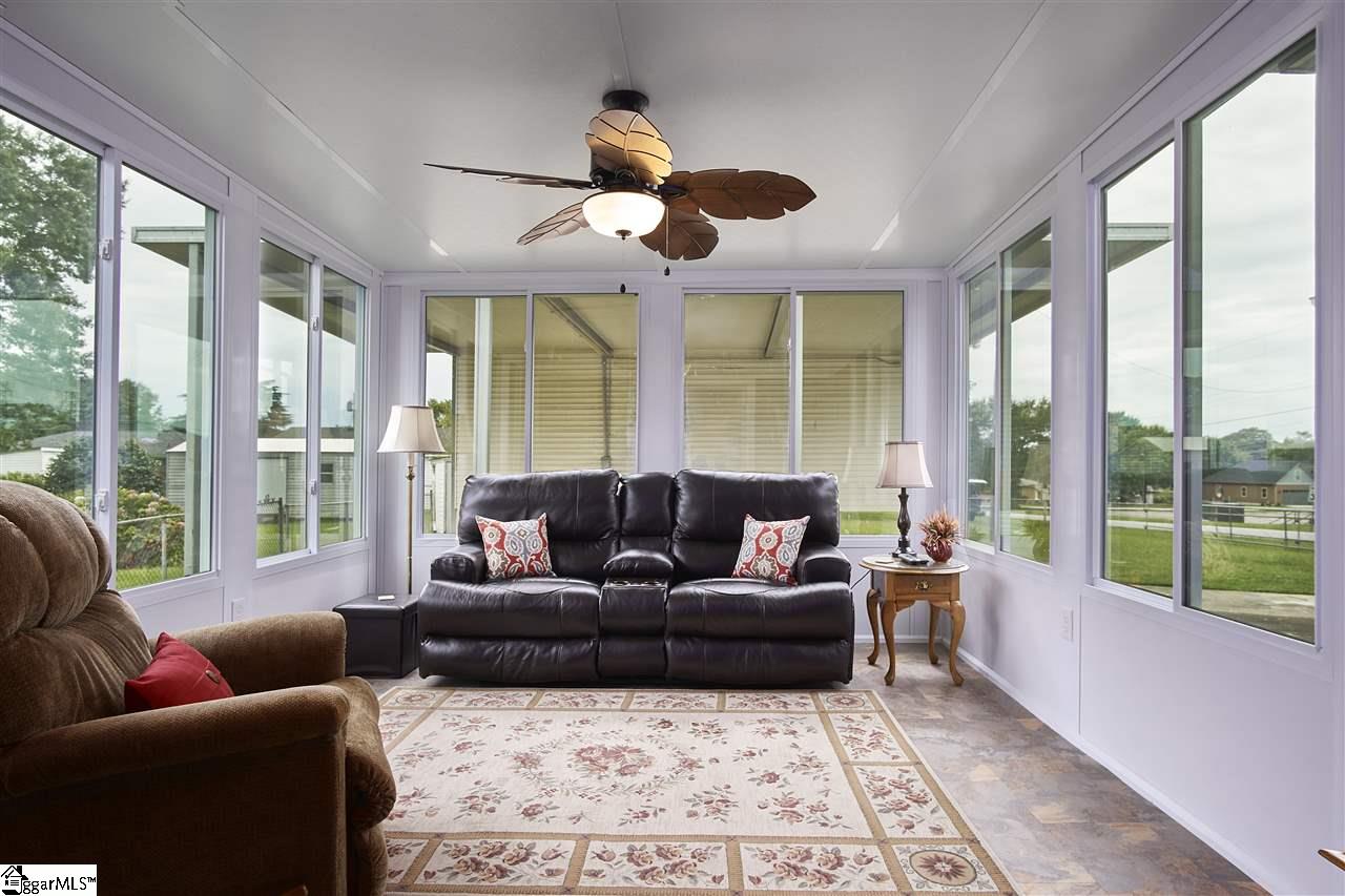1719 West Parker Road Greenville, SC 29617 - Photo 17 of 23 Gallery Image 17