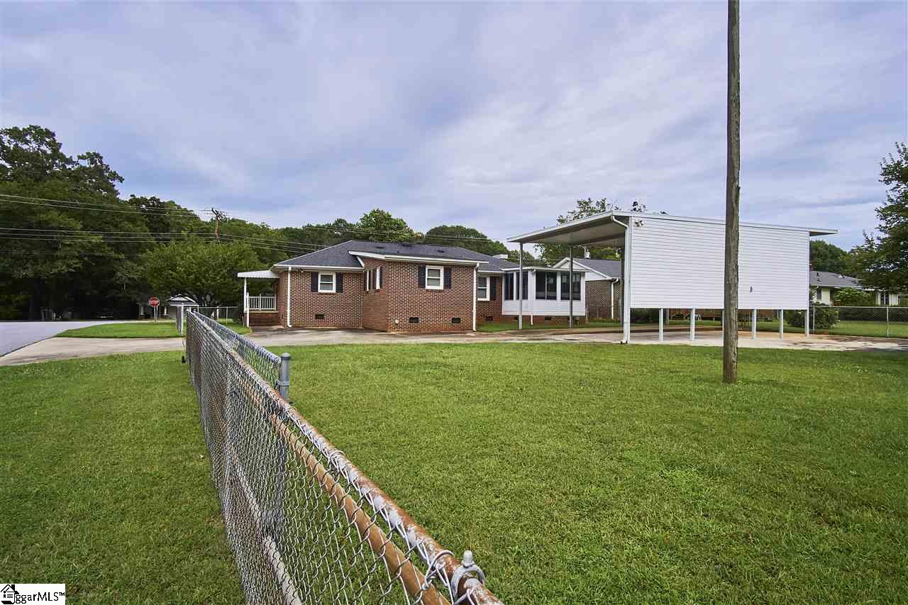 1719 West Parker Road Greenville, SC 29617 - Photo 21 of 23 Gallery Image 21