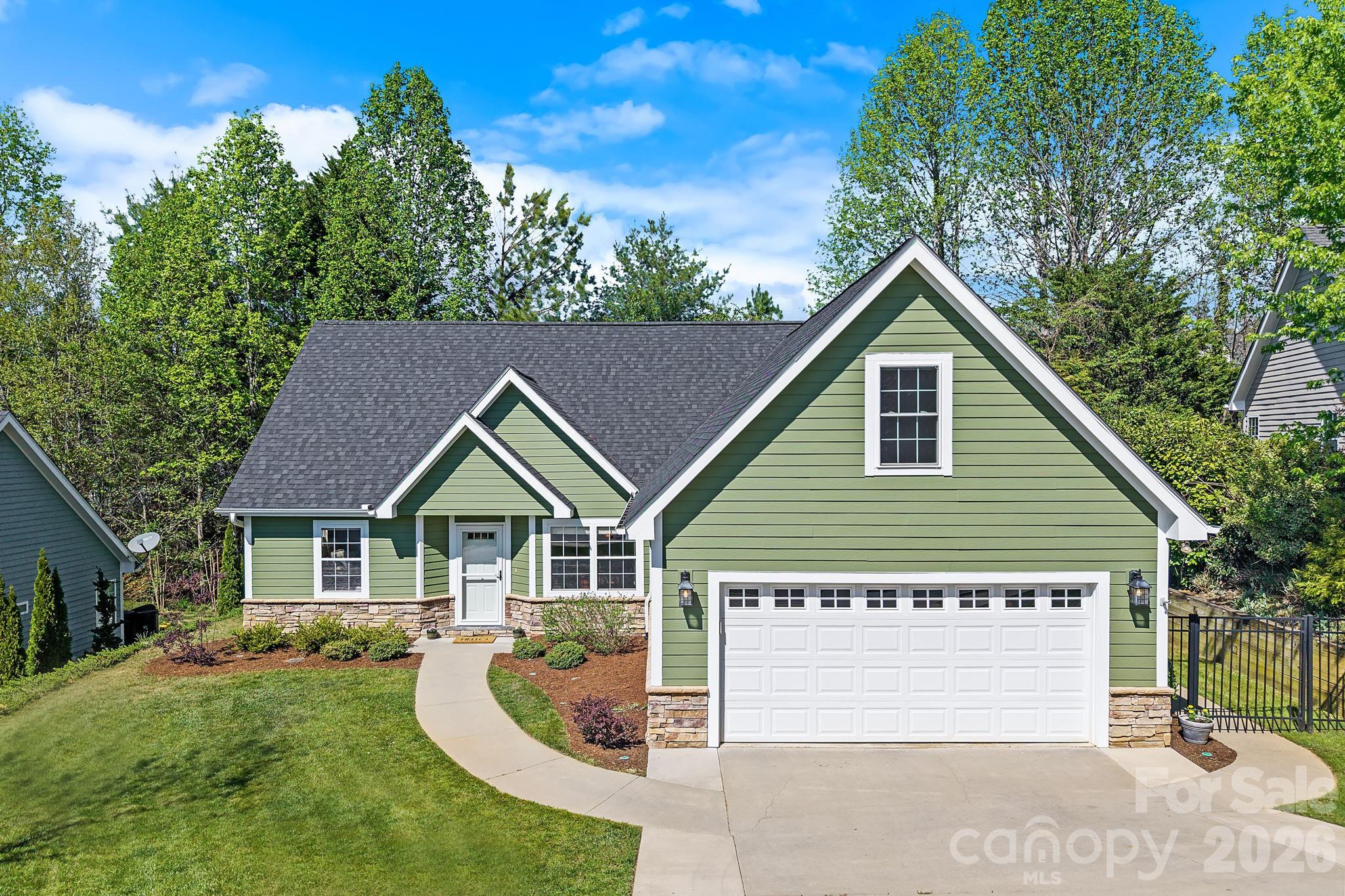 82 Grove End Road Fletcher, NC 28732 - Photo 1 of 25