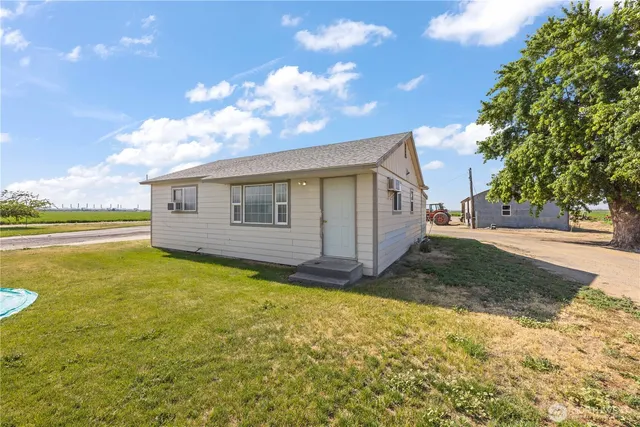 $2,950,000 | 19527 Nw Road, Quincy, WA 98848