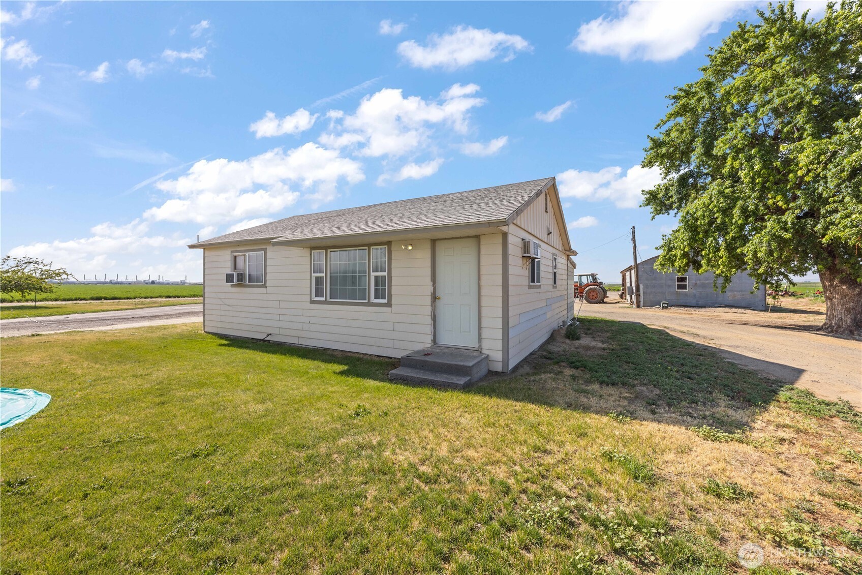 19527 Nw Road Quincy, WA 98848 - Photo 14 of 32