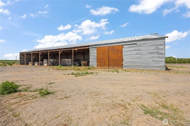 $2,950,000 | 19527 Nw Road, Quincy, WA 98848