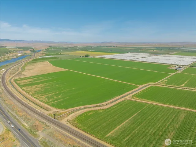 $2,950,000 | 19527 Nw Road, Quincy, WA 98848