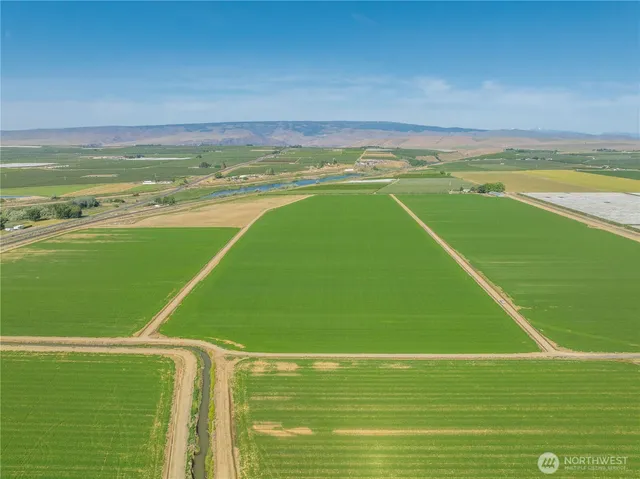 $2,950,000 | 19527 Nw Road, Quincy, WA 98848