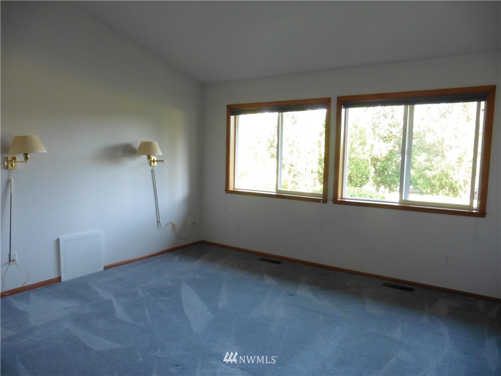380 East Old Ranch Road Allyn, WA 98524 - Photo 14 of 25 Gallery Image 14