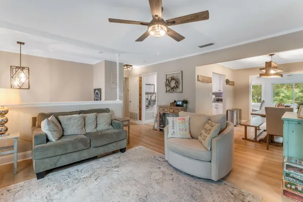 $619,000 | 621 Sea Oats Drive, Destin, FL 32541