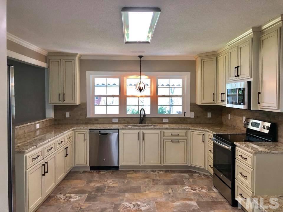 604 Gordon Street Roxboro, NC 27573 - Photo 5 of 25