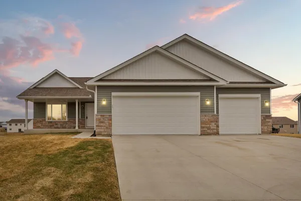 $453,900 | 902 Emily Court Northeast, Montgomery, MN 56069