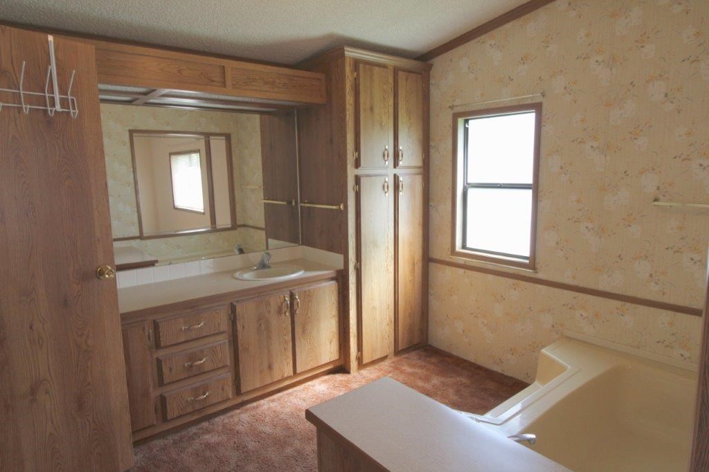 9411 South Sherman Road Spokane, WA 99224 - Photo 7 of 20