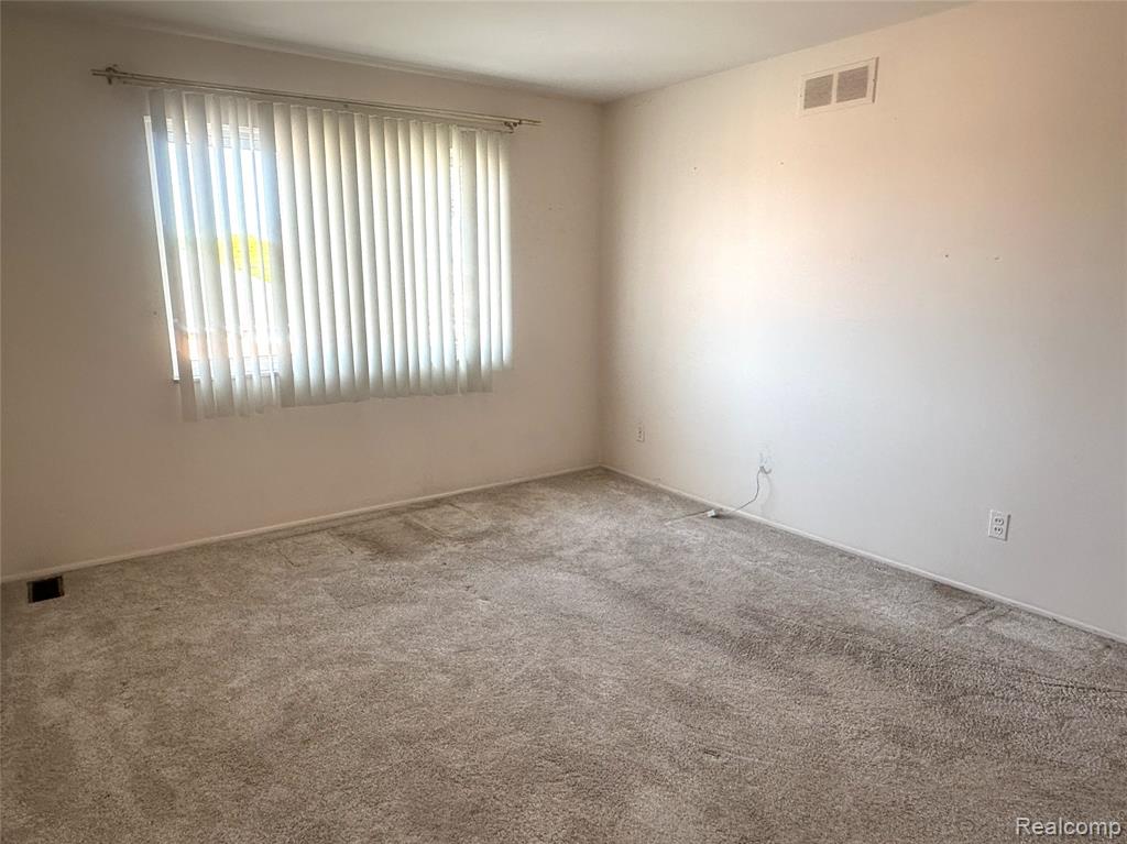 29330 Hoover Road, Unit 330 Warren, MI 48093 - Photo 21 of 31