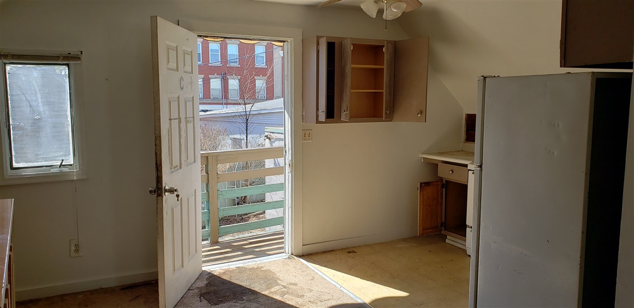 45 Hanson Street Rochester, NH 03867 - Photo 17 of 22