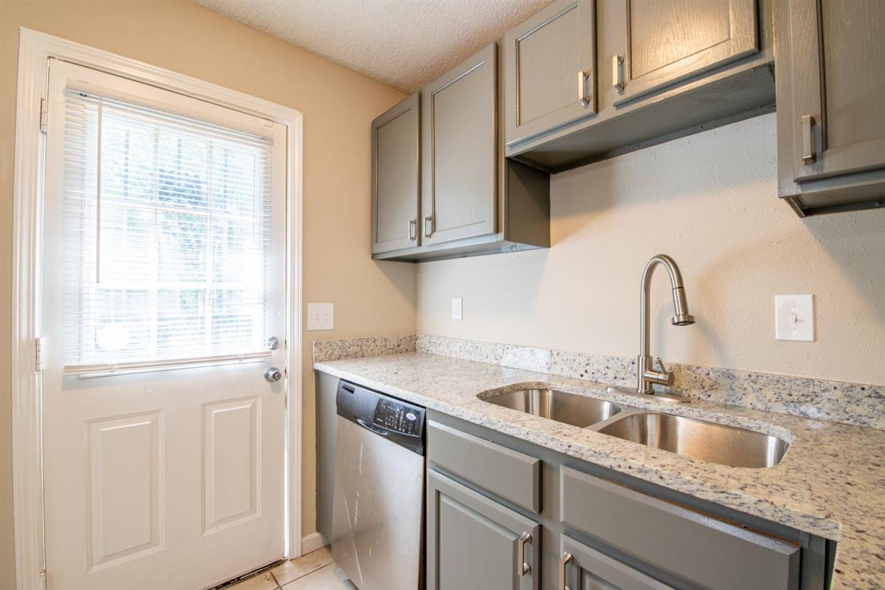 4869 Chevron Road Memphis, TN 38118 - Photo 13 of 23