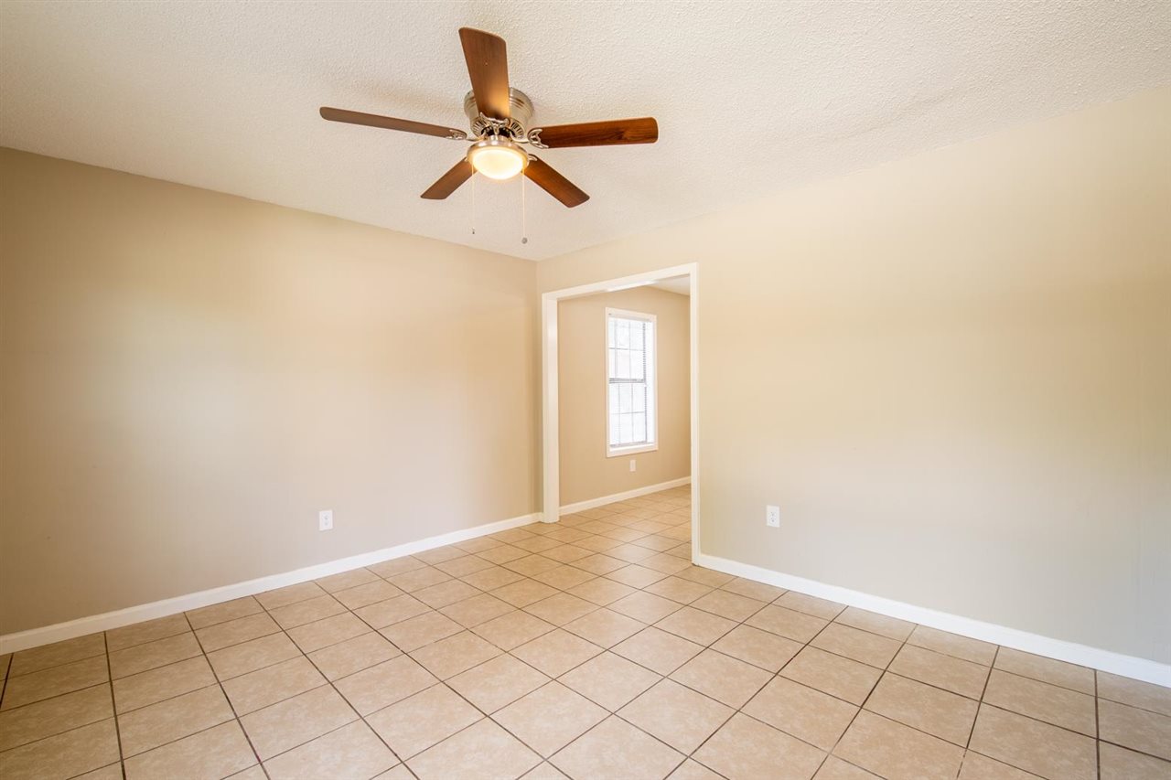 4869 Chevron Road Memphis, TN 38118 - Photo 5 of 23