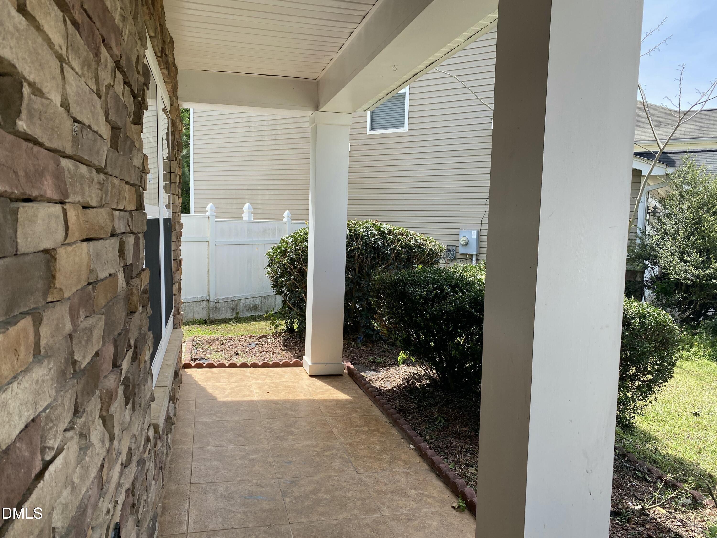 6590 Guard Hill Drive Raleigh, NC 27610 - Photo 4 of 47 IMG_0889