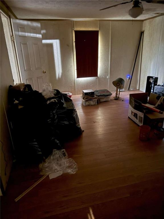 305 Zellner Road Culloden, GA 31016 - Photo 14 of 20 a living room with furniture