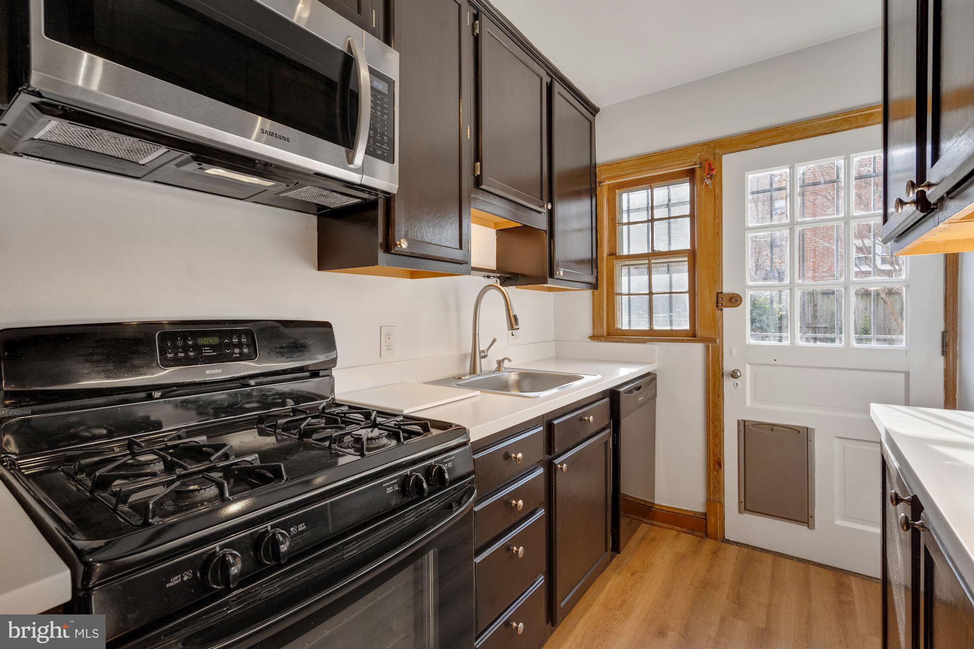 1403 K Street Southeast Washington, DC 20003 - Photo 14 of 74