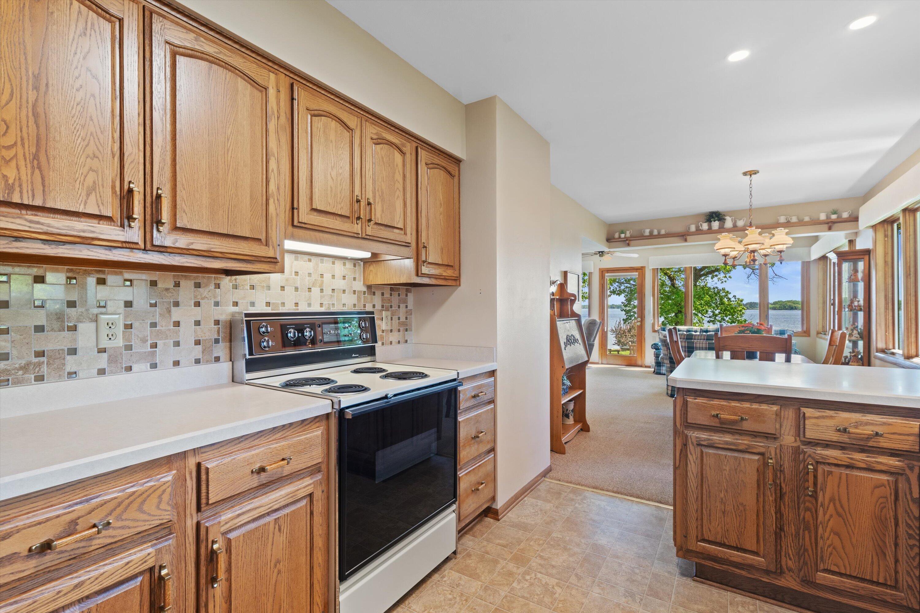 7301 West Wind Lake Road Norway, WI 53185 - Photo 10 of 58 Kitchen
