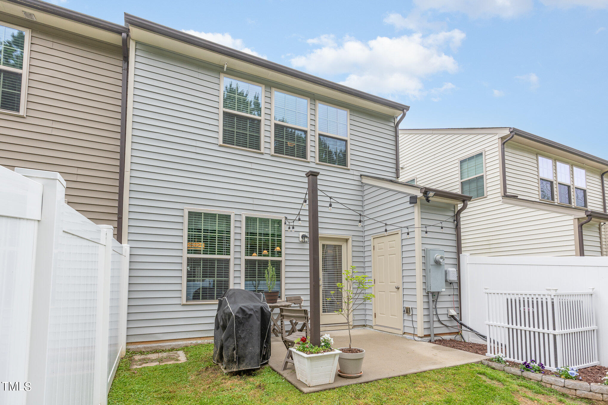 3743 Landshire View Lane Raleigh, NC 27616 - Photo 24 of 28 a front view of house with yard