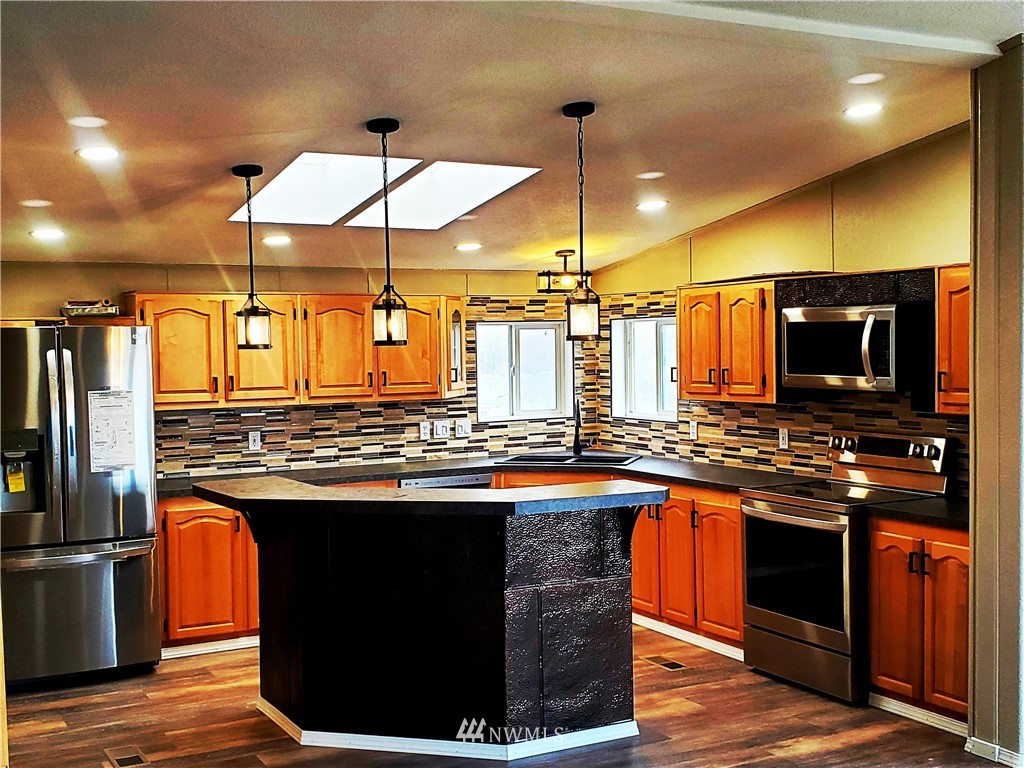 61 5 Mile Road Tonasket, WA 98855 - Photo 8 of 37 Gallery Image 8