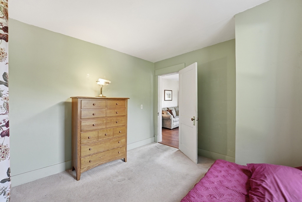 114 Field Street West Springfield, MA 01089 - Photo 13 of 41