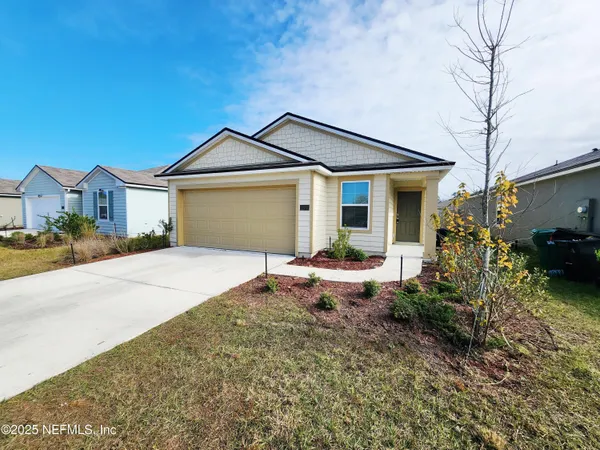 $1,950 | 12707 European Beech Road, Jacksonville, FL 32218