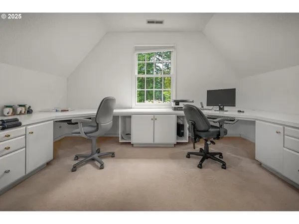 $1,795,000 | 1439 Southwest Highland Road, Portland, OR 97221