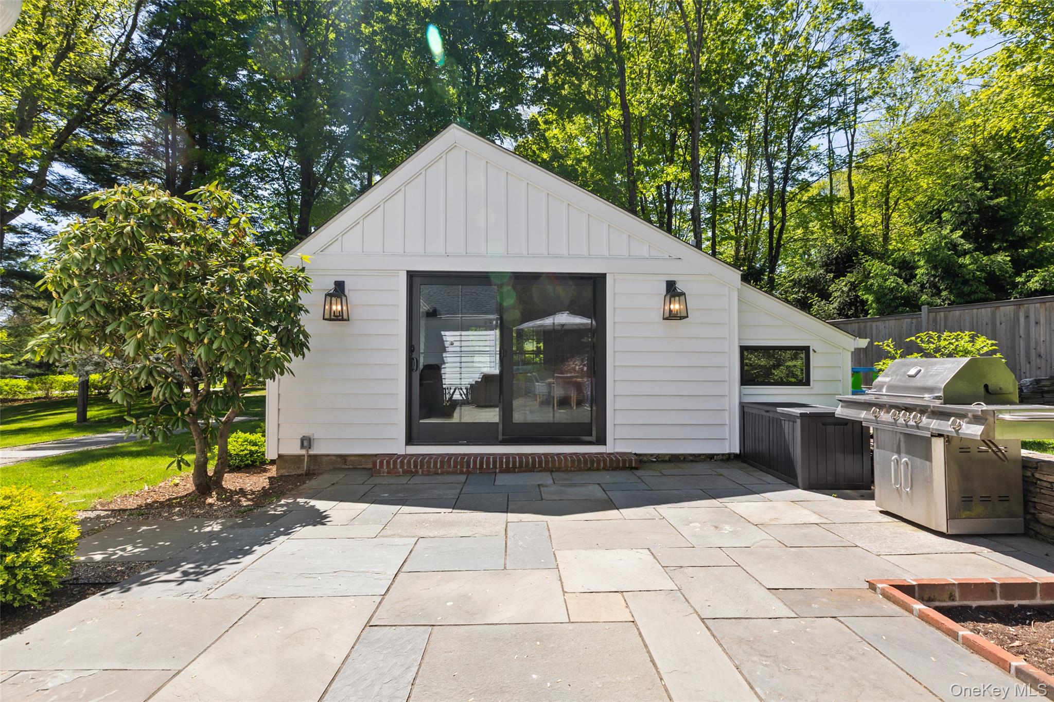 49 Clinton Road Bedford Hills, NY 10507 - Photo 3 of 25