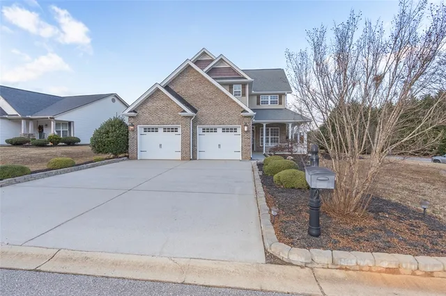 $375,000 | 1015 Whirlaway Circle, Anderson, SC 29621