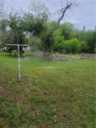 $179,900 | 2822 3rd Road, Beeville, TX 78102