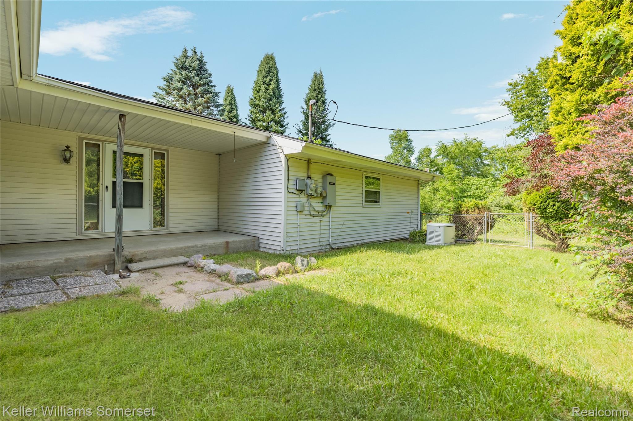 2344 Rochester Road Leonard, MI 48367 - Photo 5 of 66 2344 North Rochester - OnDemand Pix Photography (42).jpg