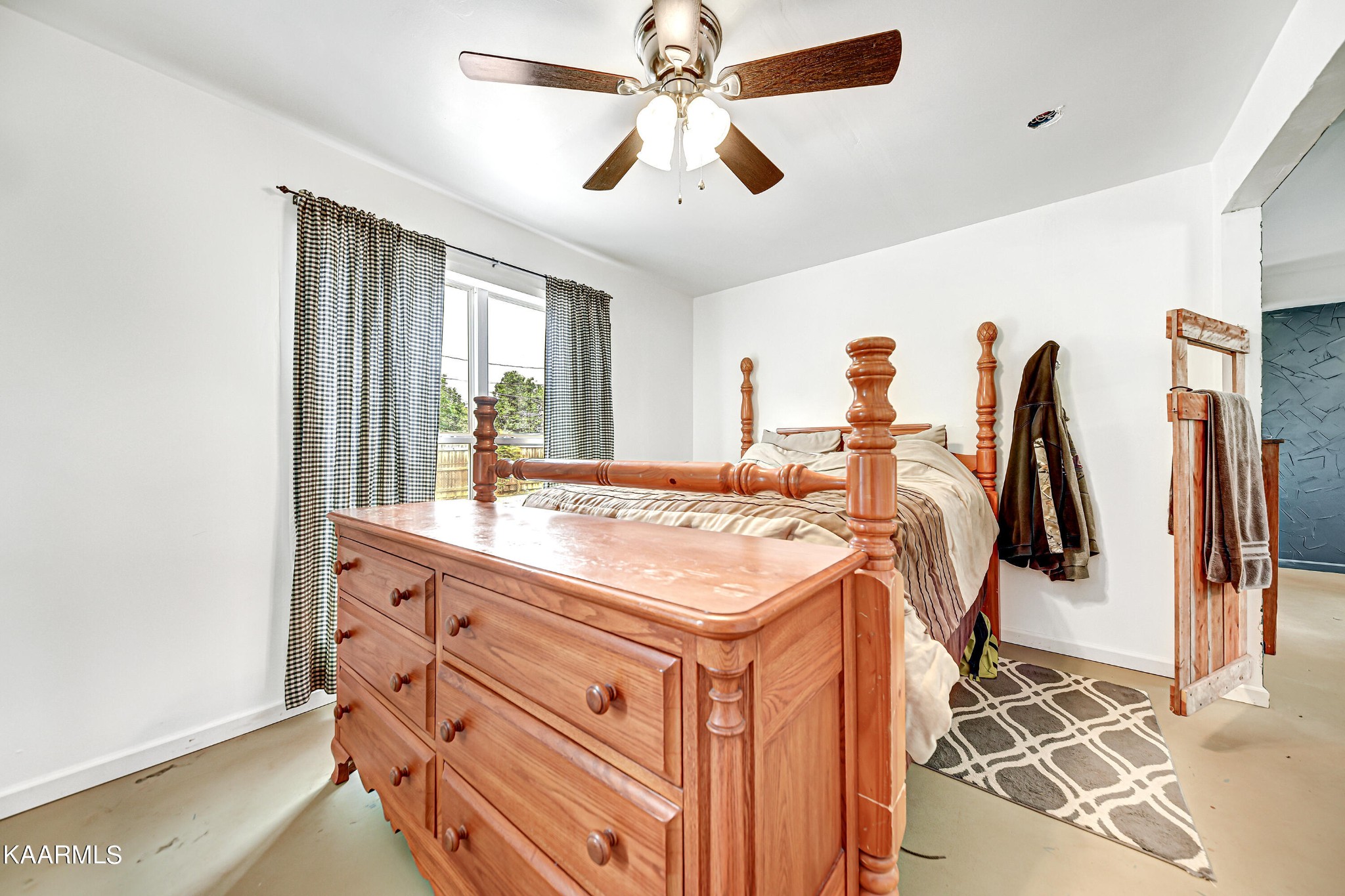 1034 Kirk Road Greenback, TN 37742 - Photo 15 of 41 Gallery Image 15