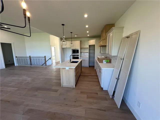 $639,900 | 17713 South Brockway Street, Olathe, KS 66062