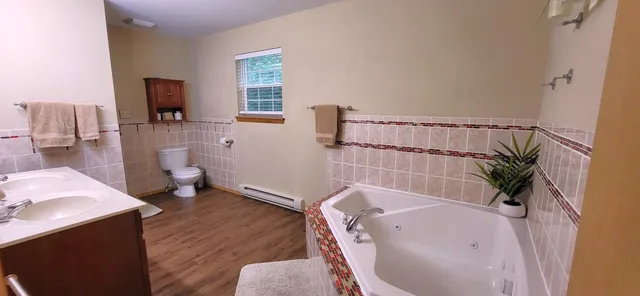 $2,500 | 405 Saunders Drive, Bushkill, PA 18324