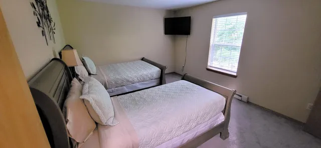 $2,500 | 405 Saunders Drive, Bushkill, PA 18324