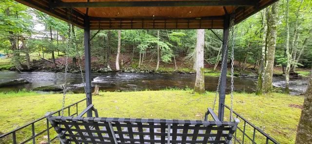 $2,500 | 405 Saunders Drive, Bushkill, PA 18324