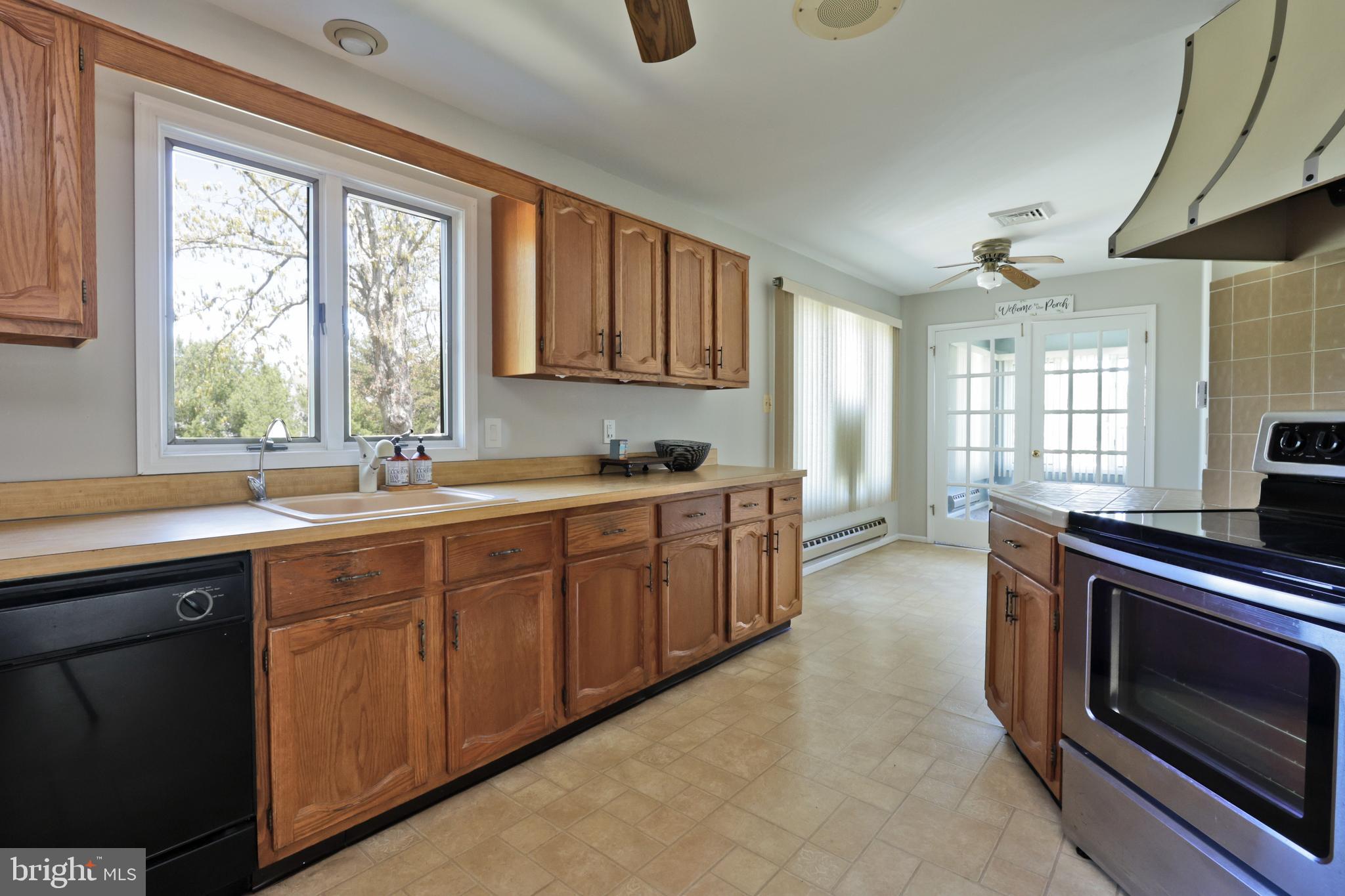 113 Ash Road Manahawkin, NJ 08050 - Photo 17 of 39 Gallery Image 17