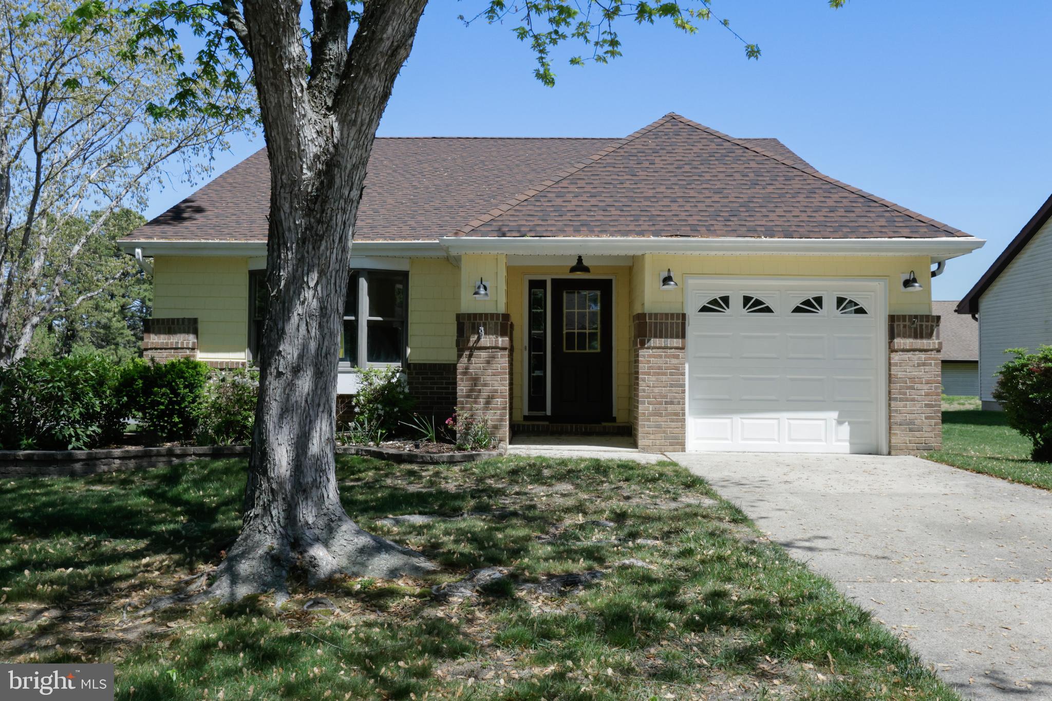 113 Ash Road Manahawkin, NJ 08050 - Photo 2 of 39 Gallery Image 2