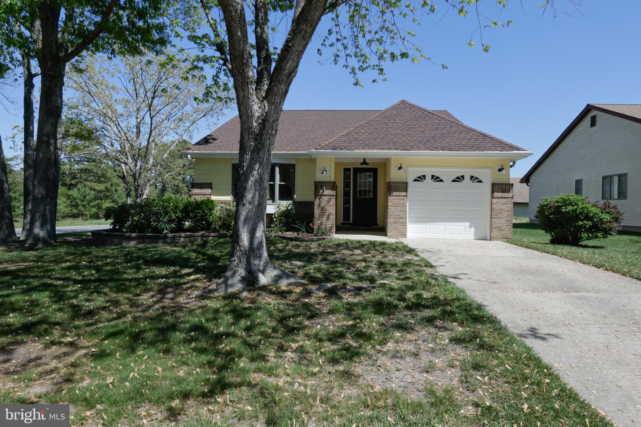 113 Ash Road Manahawkin, NJ 08050 - Photo 4 of 39 Gallery Image 4