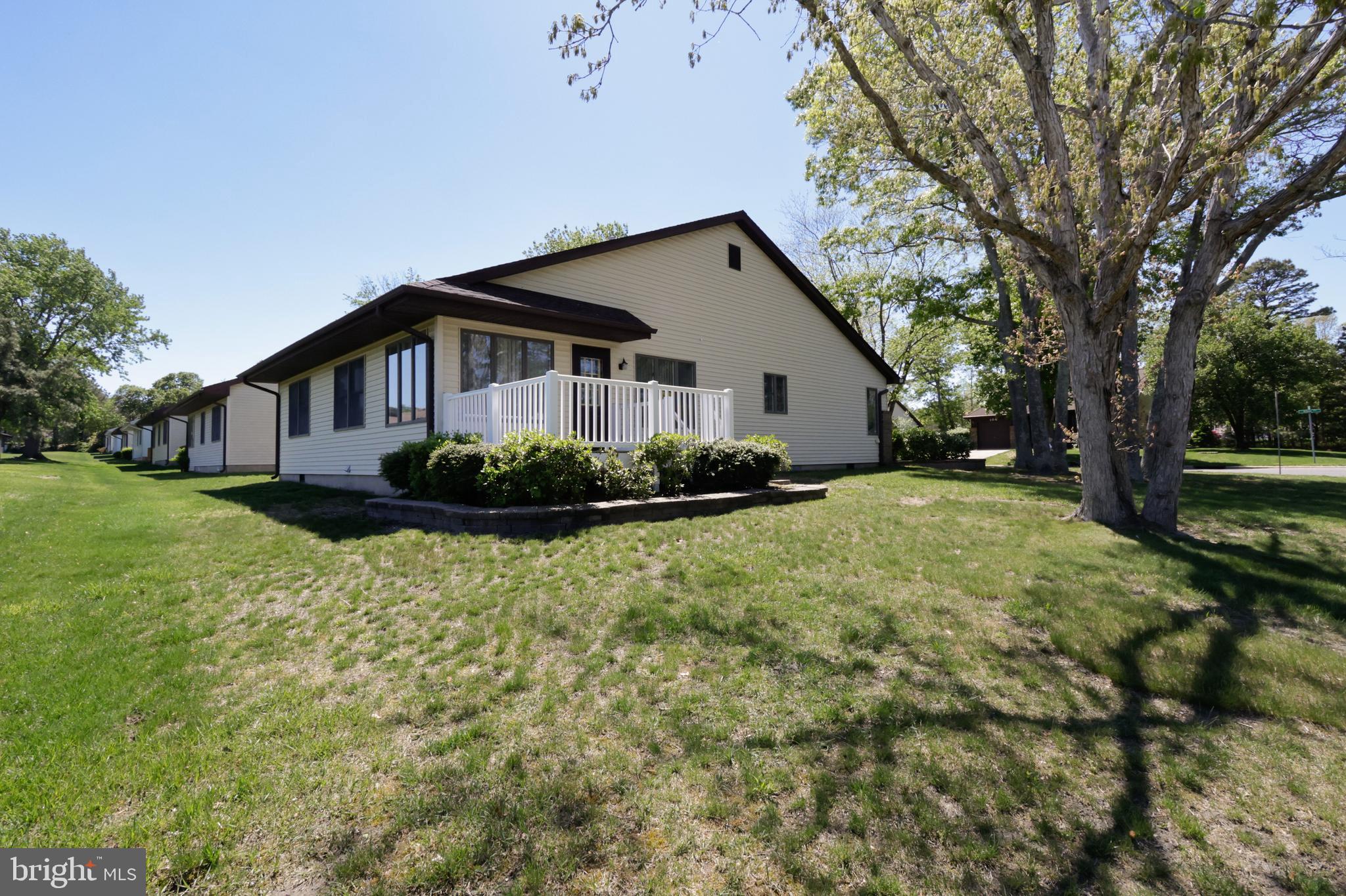 113 Ash Road Manahawkin, NJ 08050 - Photo 6 of 39 Gallery Image 6