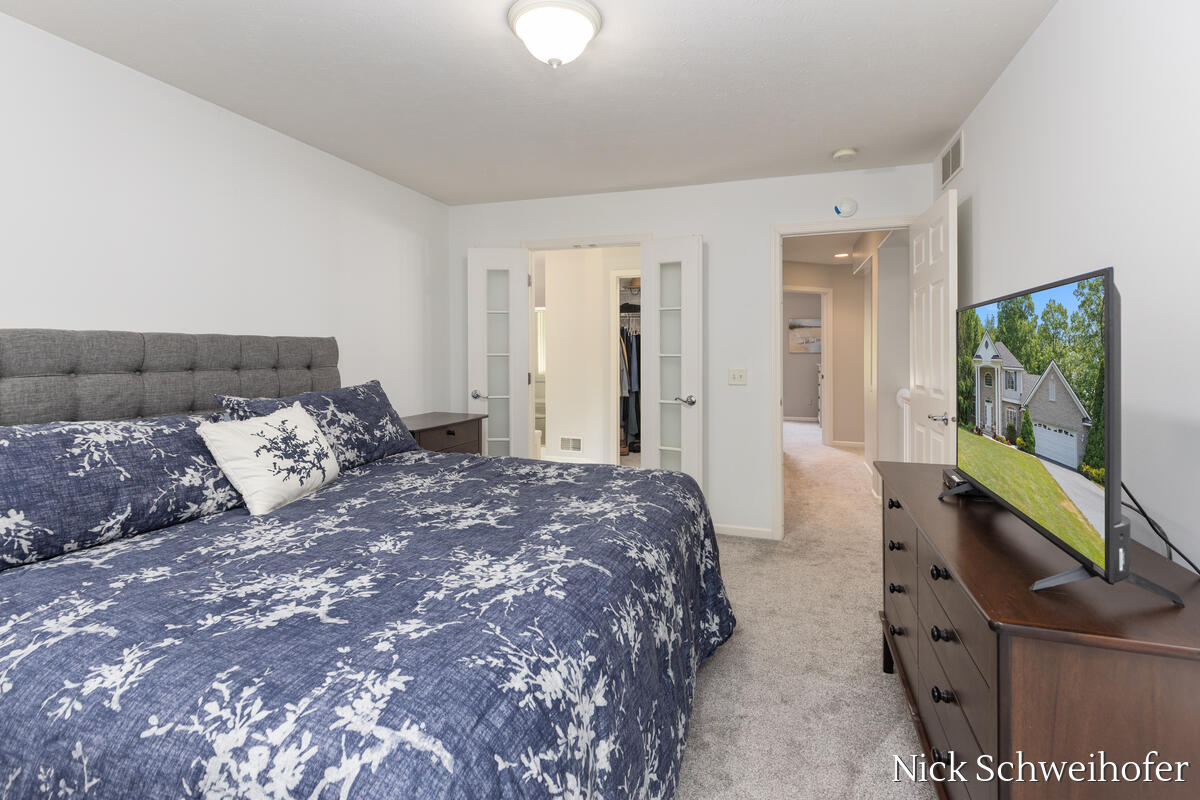 11220 Oakgrove Road Grand Haven, MI 49417 - Photo 23 of 58 11220-Oak-Grove_023