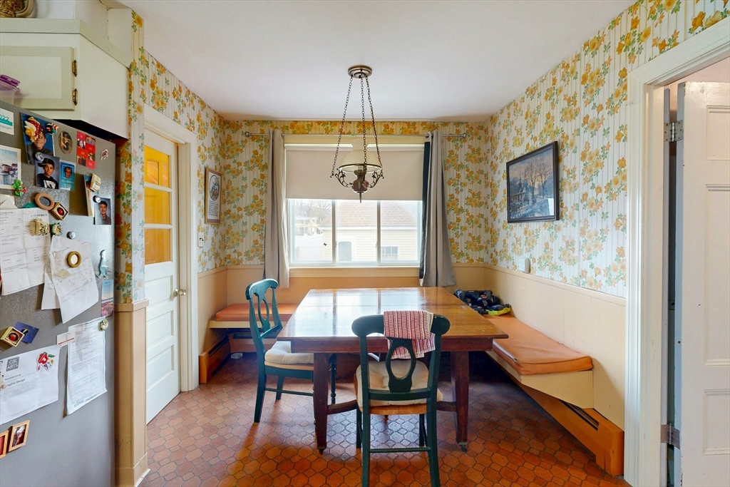 264 Court Road Winthrop, MA 02152 - Photo 9 of 26 a dining room with furniture and window