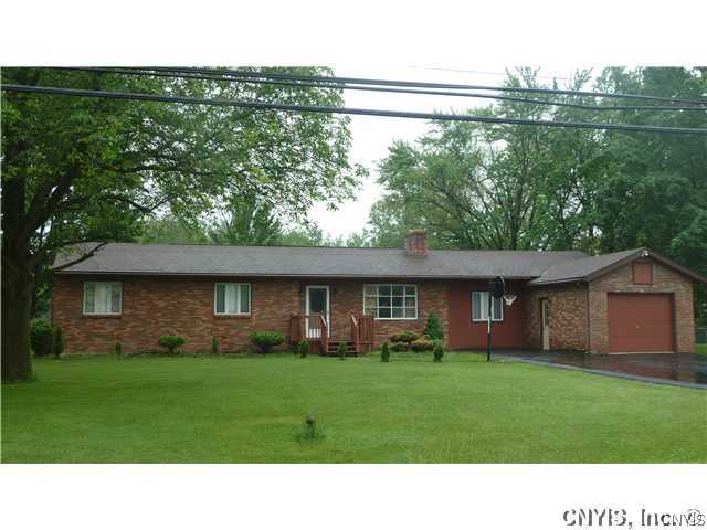 6086 Lakeshore Road Cicero, NY 13039 - Photo 1 of 1 Exterior Front BRICK RANCH MAKES A BEAUTIFUL PRESE